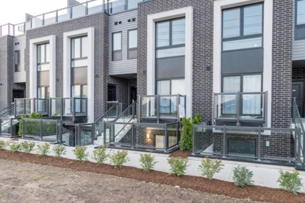 Exquisite, Bright & Modern Condo. Niagara Falls Exterior foto